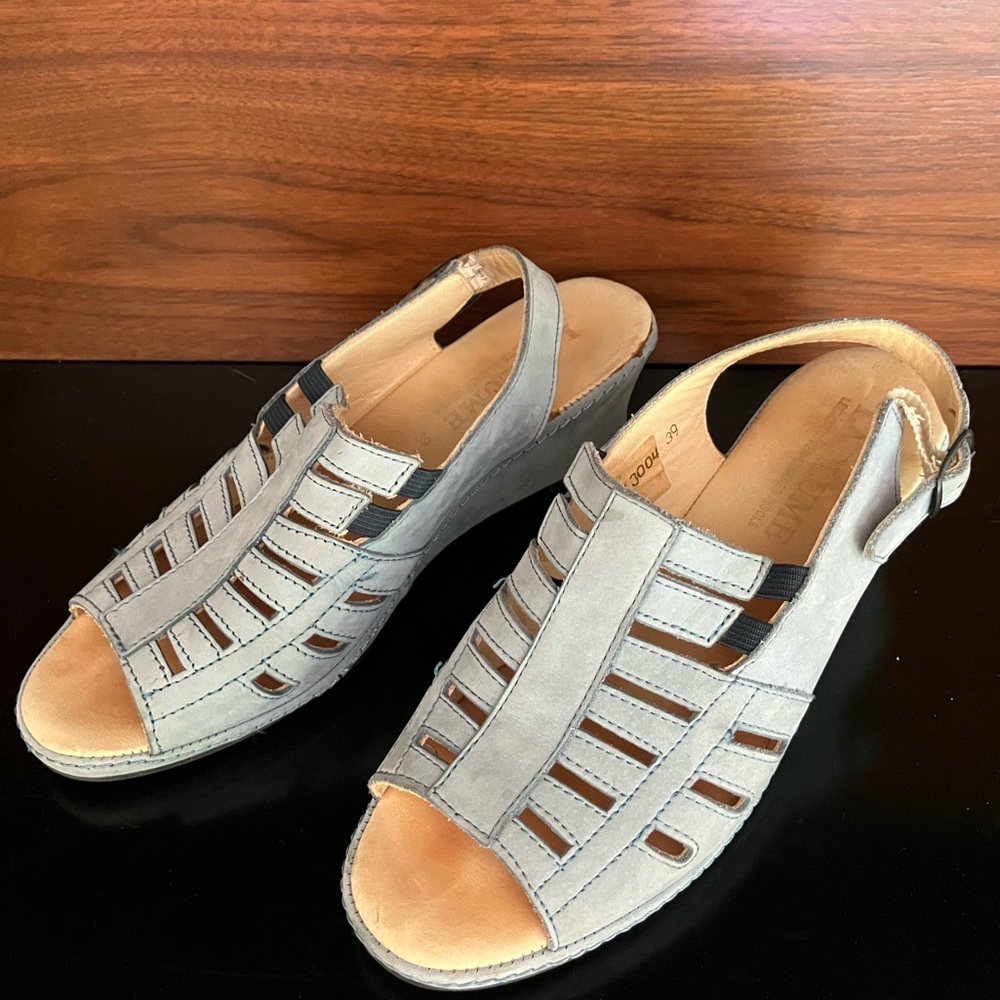 La Plume Shoes